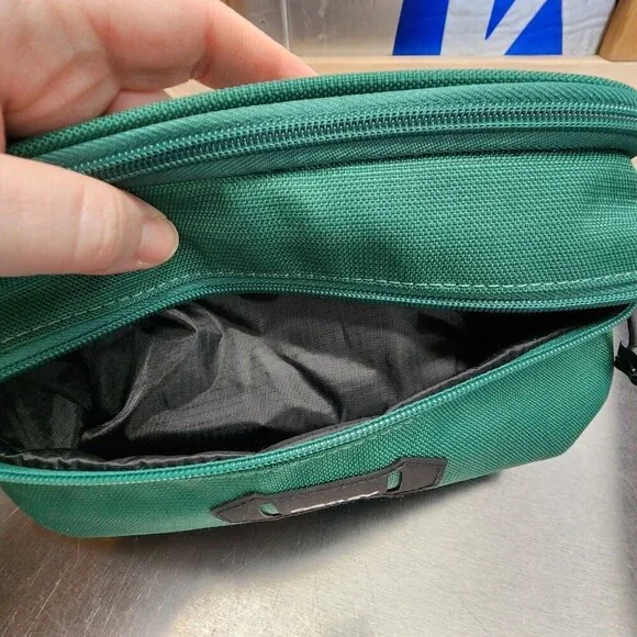 Oakley Street Belt Bag‎ Green Nylon Fanny Pack Gorpcore Outdoor Activewear Bag - Picture 11 of 11